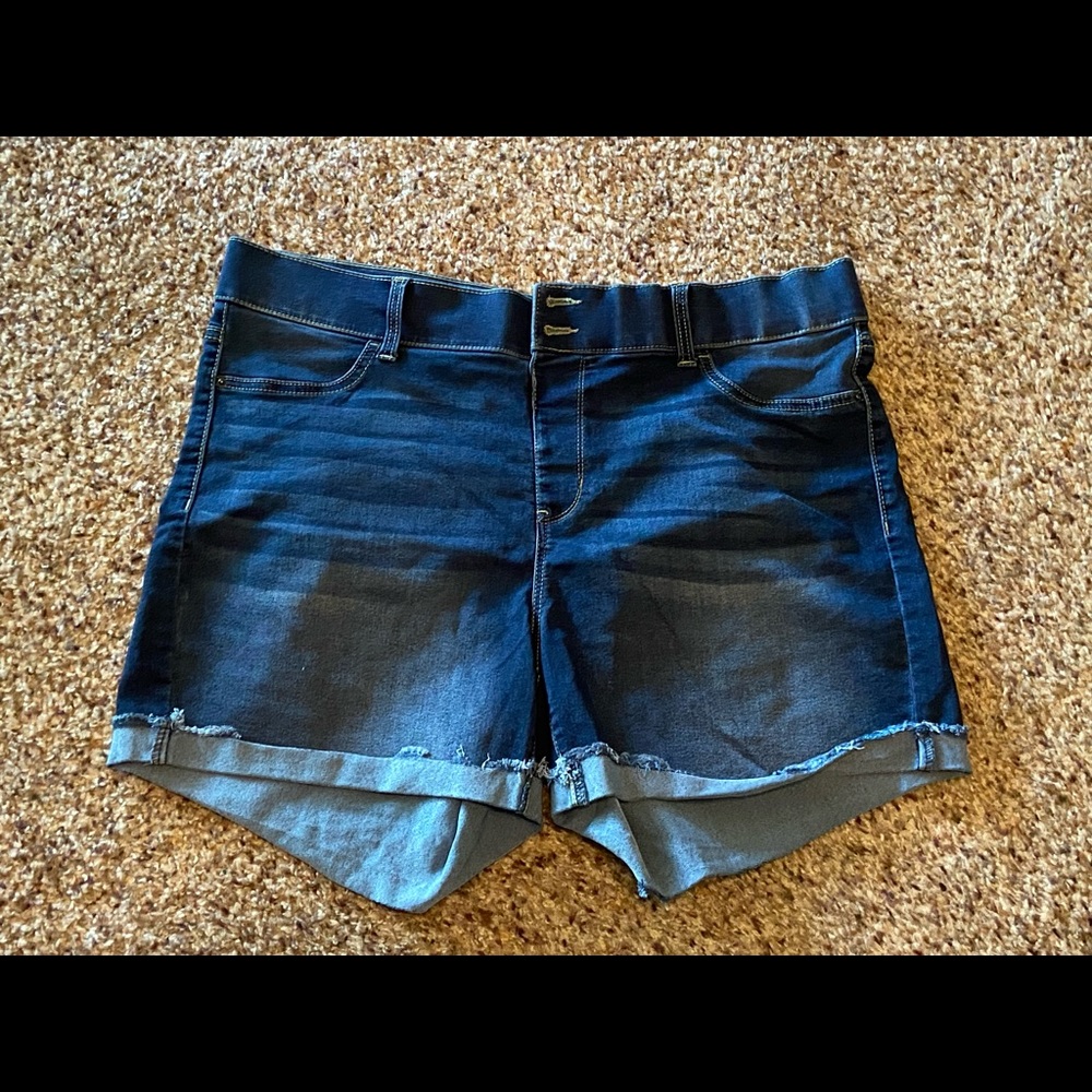 Stitch Star size 18W blue Jean shorts